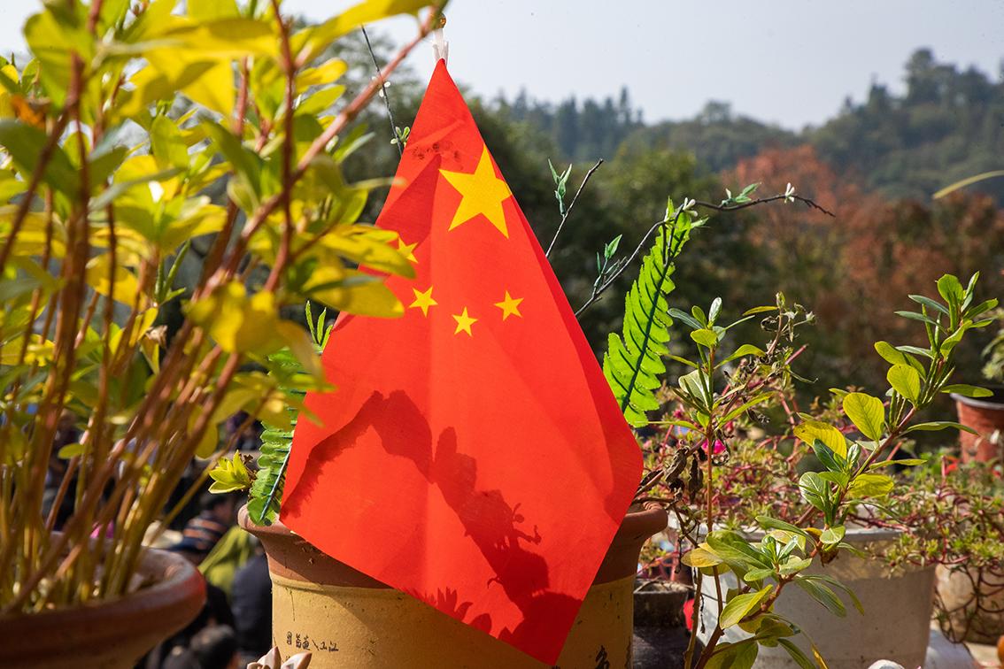 中國鄉(xiāng)村旅游新殺出一匹“黑馬”，人們都往這跑，深秋旅游真火爆