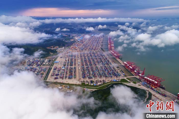 資料圖：寧波港口一景。　沈穎俊 攝